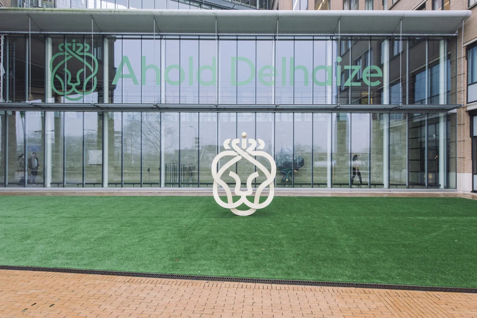 Fachada de la sede de Ahold Delhaize en la fotografía distribuida con su comunicado sobre el incidente.